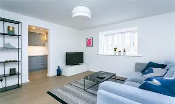 1 bedroom apartment for sale in Rosethorn Close, Balham, London, SW12