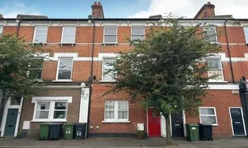 1 bedroom flat for sale in 48C Morrish Road, Streatham, London, SW2 4EG, SW2