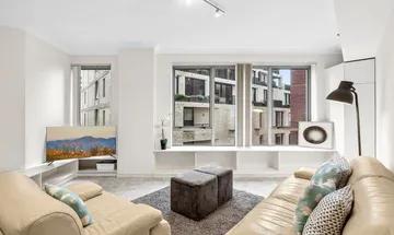 Enjoy a vibrant Circular Quay lifestyle in the CBD's newest exciting neighbourhood - North Facing, 46m2