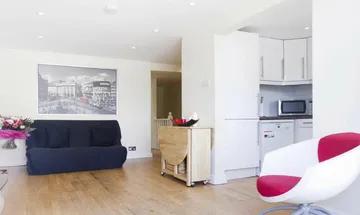 3 bedroom flat for sale in King Street, Hammersmith, W6