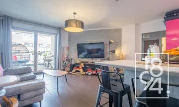 Appartement À Vendre T3 de 60m2 avec terrasse dans une résidence récente de 2014 calme et très bien entretenue à la Capelette