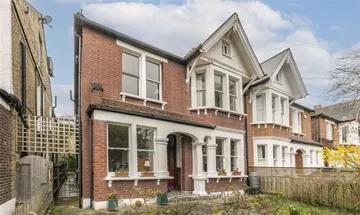 4 bedroom semi-detached house for sale in Rodenhurst Road, Clapham, SW4