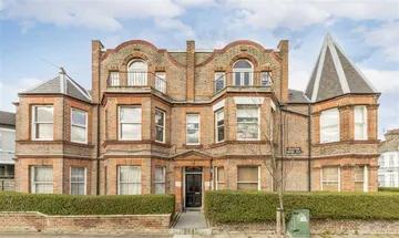 2 bedroom flat for sale in Chapter Road, Dollis Hill, NW2