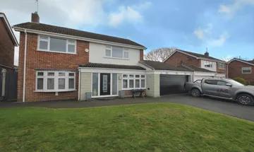 4 bedroom detached house for sale in Aldford Close, Bromborough, CH63