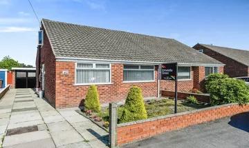 2 bedroom bungalow for sale in Marshalls Close, Lydiate, Liverpool, Merseyside, L31