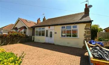 2 bedroom bungalow for sale in Glasier Road, Moreton, Wirral, CH46
