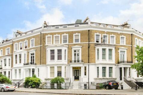2 bedroom flat for sale in Cromwell Crescent, Kensington, London, SW5