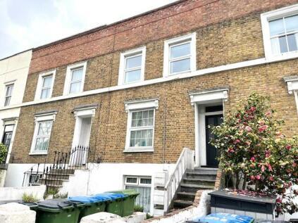 1 bedroom flat for sale in Plumstead Common Road, London, SE18