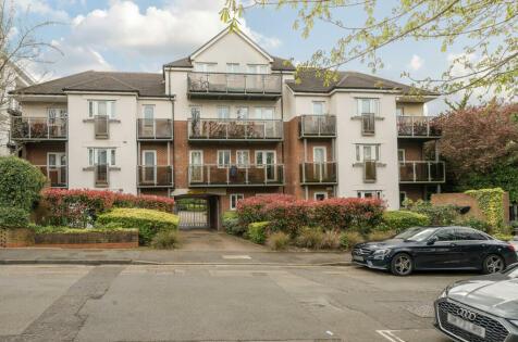2 bedroom apartment for sale in Eaton Road, Sutton, SM2