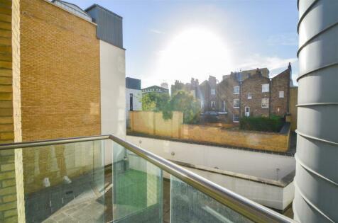 1 bedroom apartment for sale in Tequila Wharf, Commercial Road, Limehouse, E14