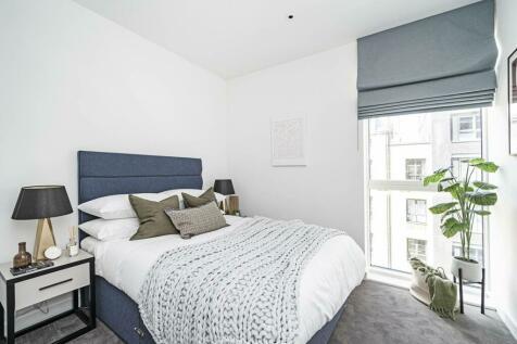 2 bedroom flat for sale in Goodluck Hope, Canary Wharf, E14