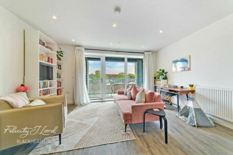 2 bedroom apartment for sale in Woolwich Road, London, SE7