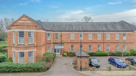 3 bedroom apartment for sale in Cayton Road, Netherne-on-the-Hill, CR5 1LT, CR5