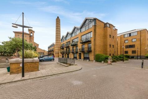 2 bedroom apartment for sale in Beacon House, Burrells Wharf, E14