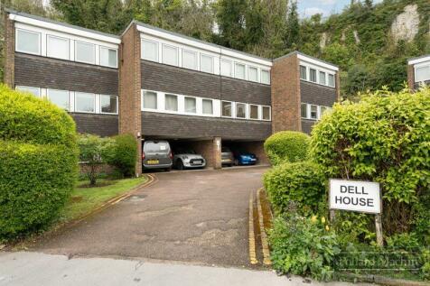 1 bedroom flat for sale in Dell House, South Croydon, CR2