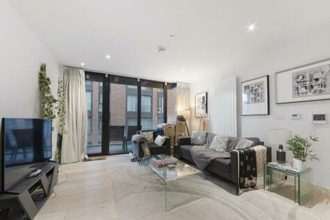 1 bedroom apartment for sale in Echo Court, Royal Wharf, London E16