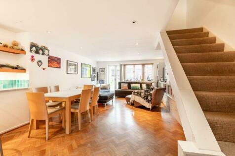3 bedroom flat for sale in Wesley Square, Notting Hill, London, W11