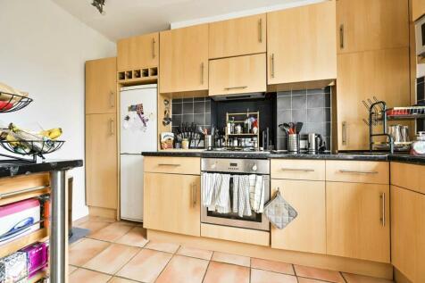 1 bedroom flat for sale in St Olafs Road, Fulham, London, SW6