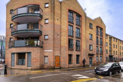 1 bedroom apartment for sale in Kempton Court, Whitechapel, E1