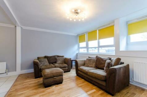 3 bedroom flat for sale in Badric Court, Yelverton Road, Battersea, London, SW11