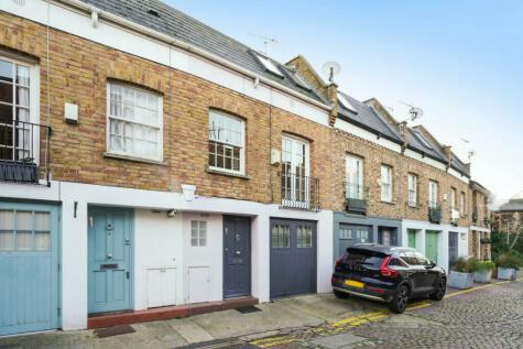 2 bedroom mews property for sale in Royal Crescent Mews, London, W11