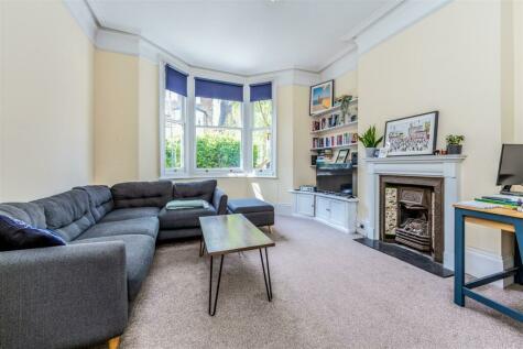 1 bedroom flat for sale in Shirlock Road, Hampstead NW3