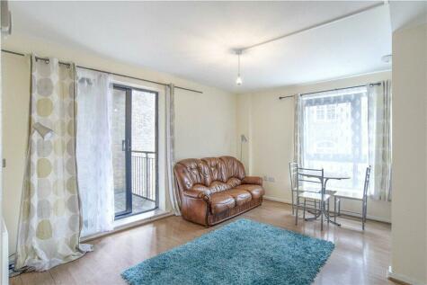 2 bedroom apartment for sale in Pelling Street, London, E14