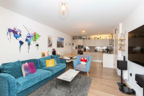 2 bedroom apartment for sale in Nellie Cressall Way, London, E3