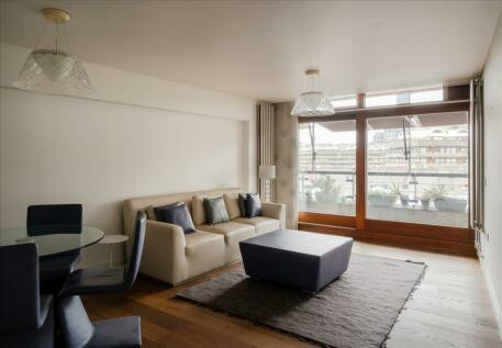 2 bedroom apartment for sale in Frobisher Crescent, Barbican, London, EC2Y