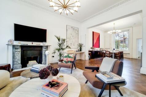 3 bedroom apartment for sale in Cromwell Place, SW7