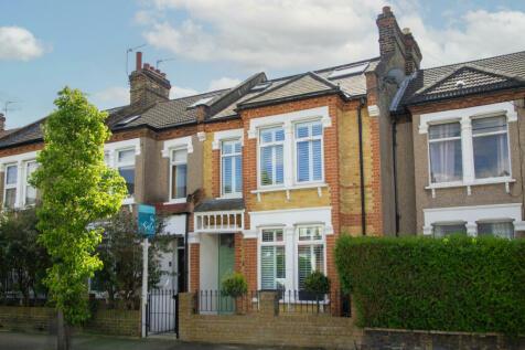 3 bedroom terraced house for sale in Eastcombe Avenue, Charlton, SE7