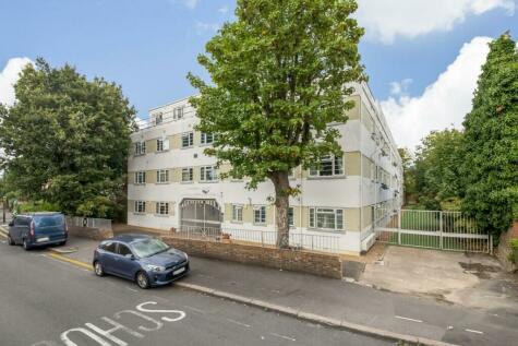 1 bedroom apartment for sale in Clive Road, Dulwich, London, SE21