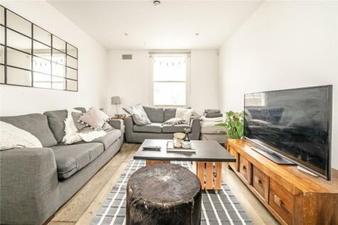 3 bedroom apartment for sale in Harwood Road, London, SW6