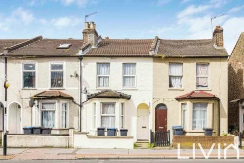 3 bedroom terraced house for sale in Whitehorse Road, Thornton Heath, Surrey, CR7