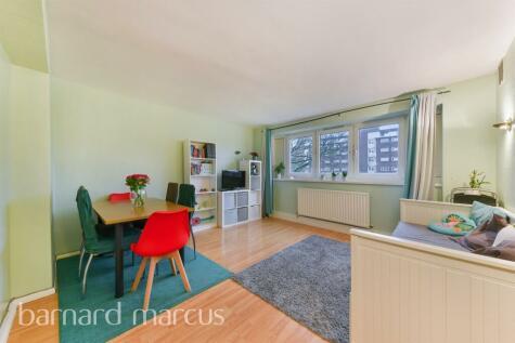 2 bedroom flat for sale in Studley Road, Stockwell, SW4