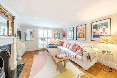 2 bedroom ground floor flat for sale in Camberwell New Road, LONDON, SE5