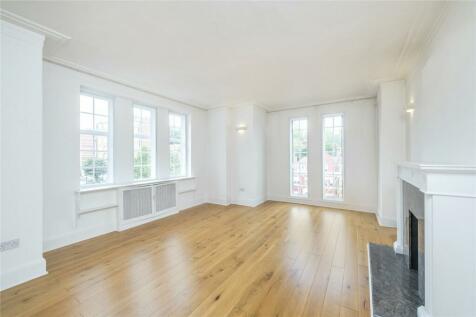3 bedroom flat for sale in Hillside Court, 
Finchley Road, NW3