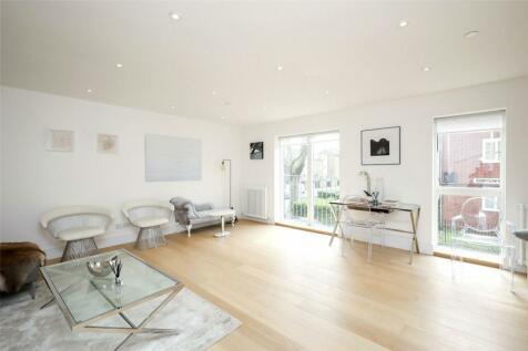 3 bedroom terraced house for sale in Sirdar Road, Holland Park, W11