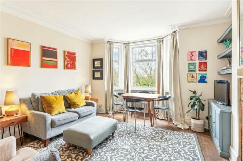 3 bedroom apartment for sale in Peterborough Mansions, New Kings Road, London, SW6