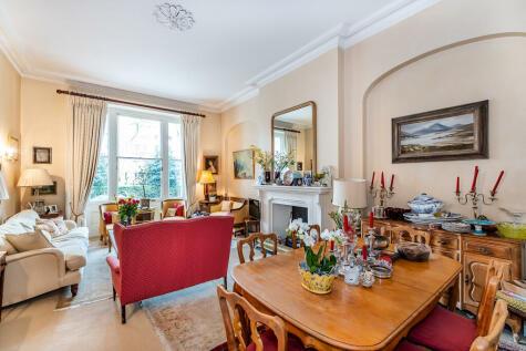 2 bedroom flat for sale in Cornwall Gardens, London, SW7