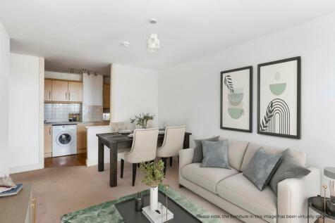 2 bedroom flat for sale in Commercial Road, London, E1