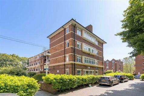 2 bedroom flat for sale in St. Marys Estate, Rotherhithe, SE16