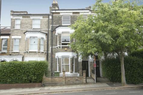 3 bedroom flat for sale in Shenley Road, Camberwell, SE5