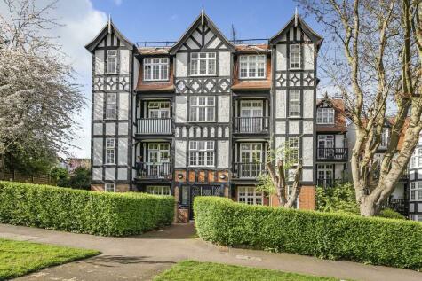1 bedroom flat for sale in Holly Lodge, Highgate, N6