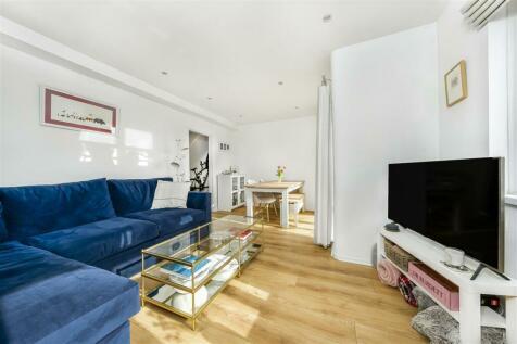 2 bedroom apartment for sale in Burlington Place, London, SW6