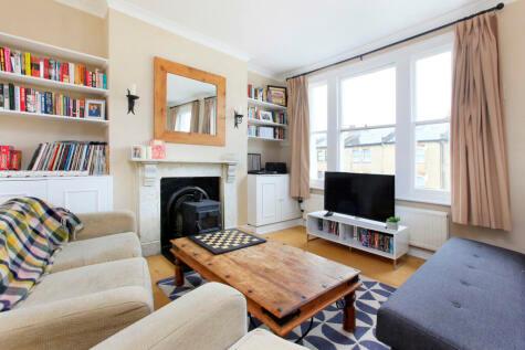 2 bedroom flat for sale in Northcote Road, Battersea, London, SW11