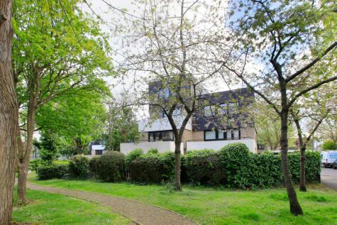 1 bedroom flat for sale in Chesterton Close, Wandsworth, London, SW18