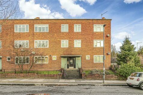 1 bedroom flat for sale in Gowrie Road, 
Clapham Common, SW11