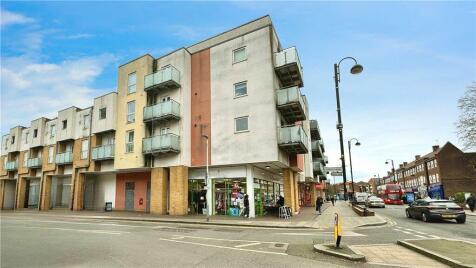 2 bedroom apartment for sale in Fairfield Road, Yiewsley, West Drayton, UB7