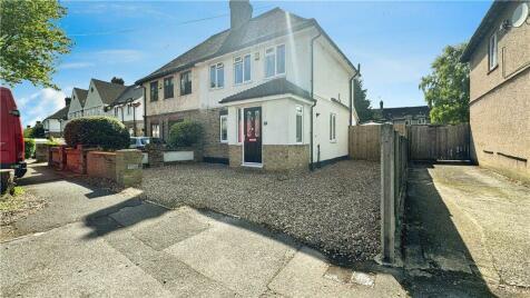 4 bedroom semi-detached house for sale in Pear Tree Avenue, Yiewsley, West Drayton, UB7